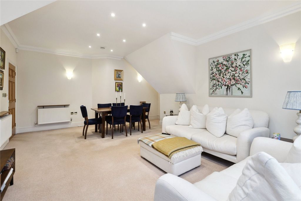 Property photo 2 of 13 Picture No. 02