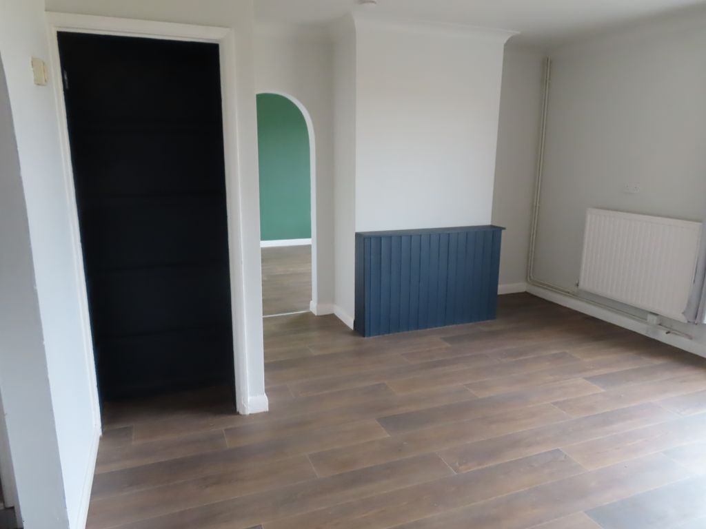 Property photo 3 of 23
