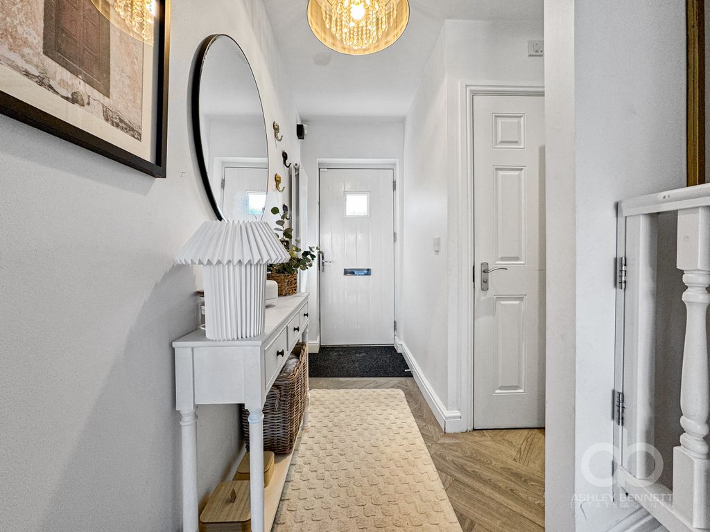 Property photo 2 of 41 03