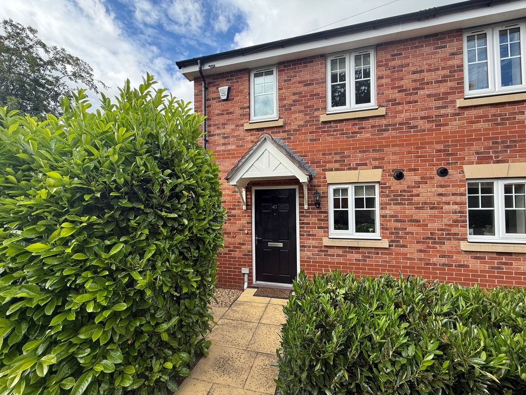 Property photo 2 of 18