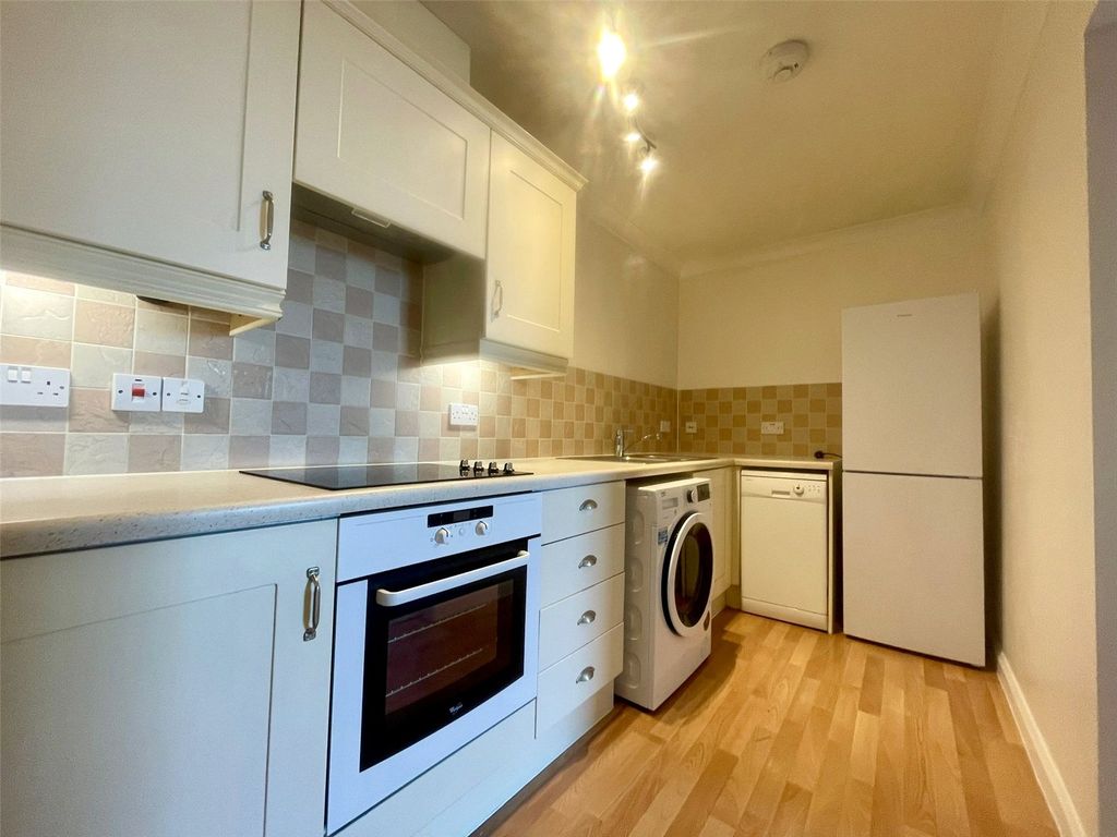 Property photo 2 of 9 Picture No. 16