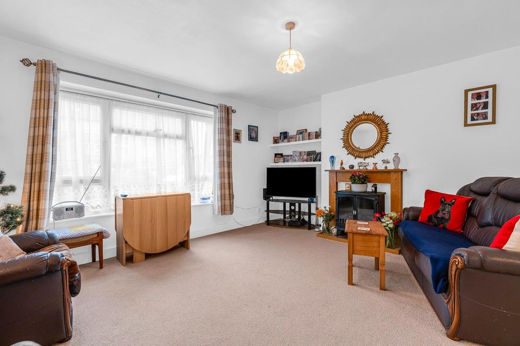 Property photo 2 of 12 Internal-S-8.Jpg