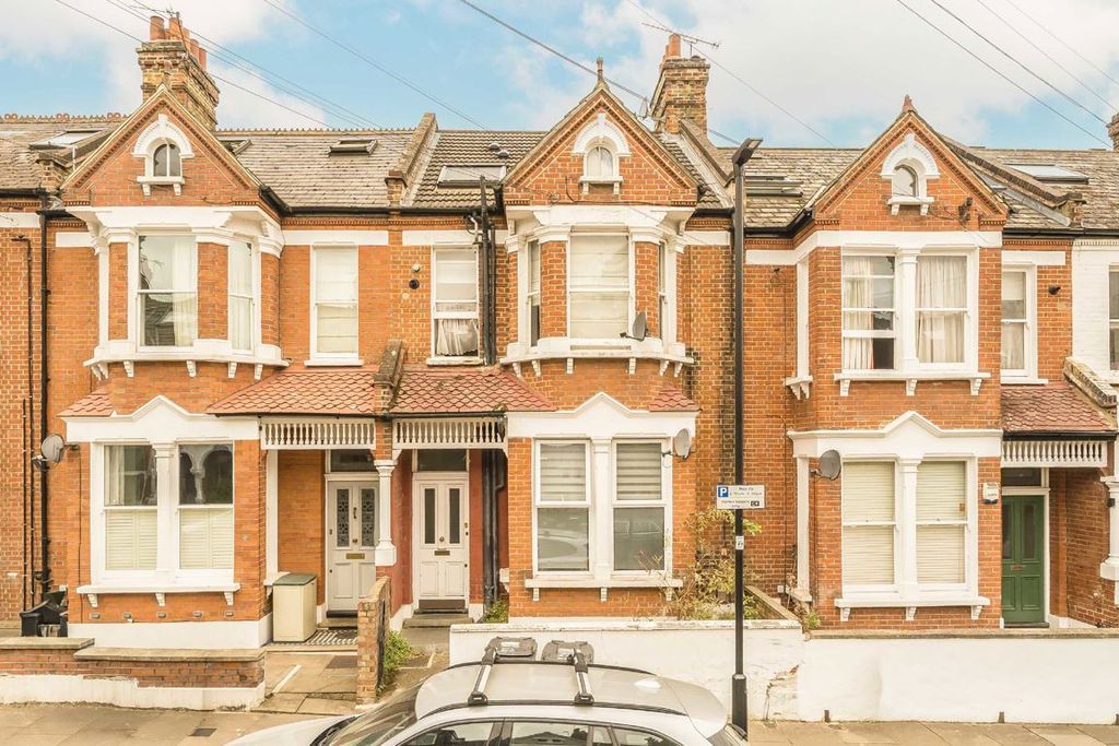 Property photo 1 of 6