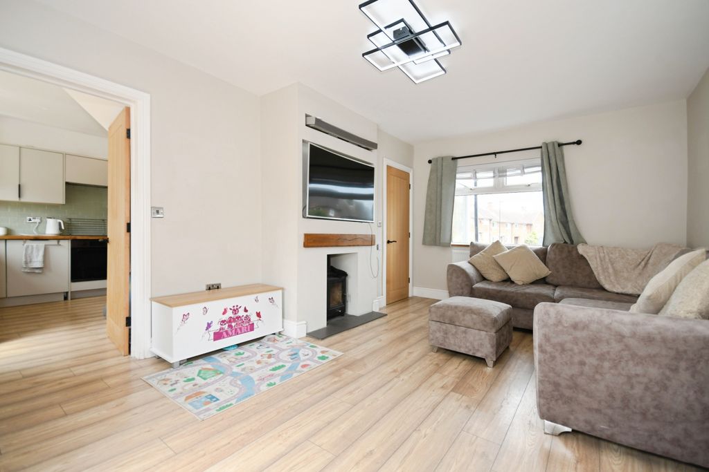 Property photo 3 of 15
