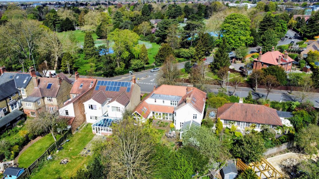 Property photo 2 of 18