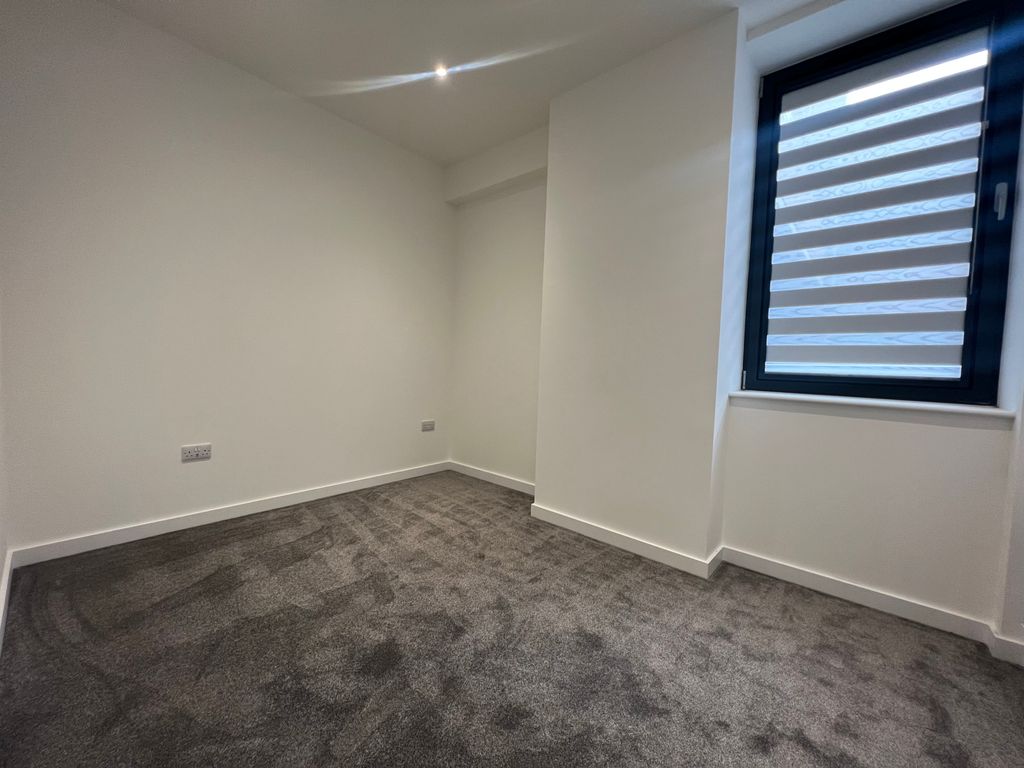 Property photo 2 of 5 Bedroom 1