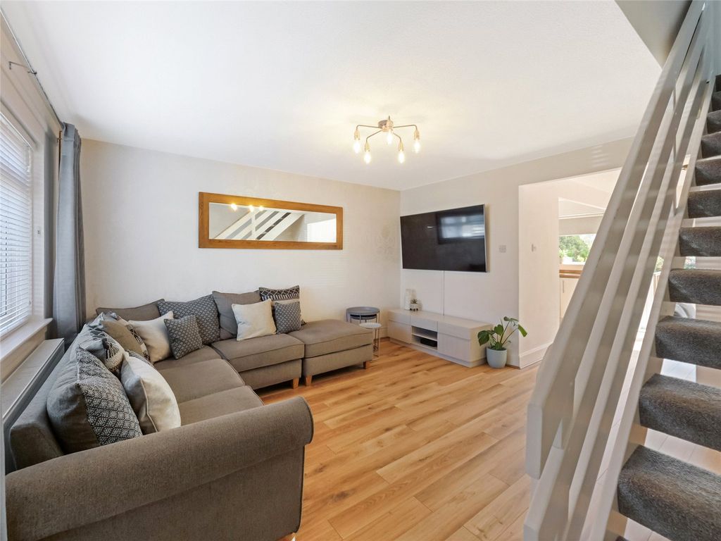 Property photo 2 of 21 Picture No. 19