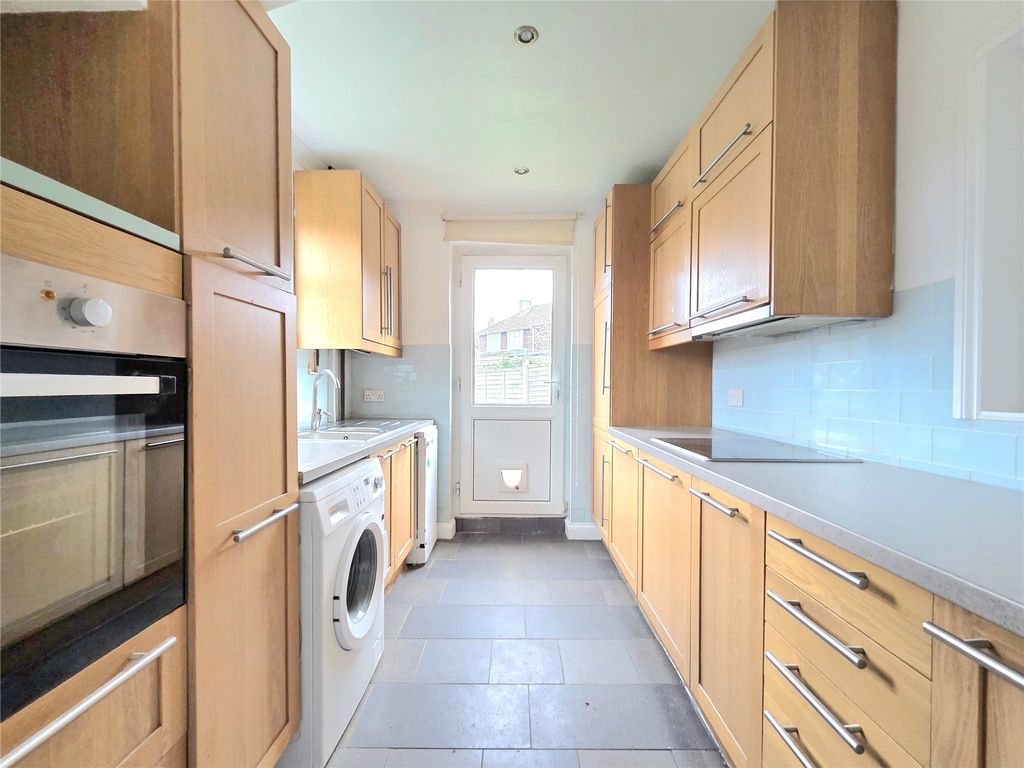 Property photo 2 of 10 Picture No. 04