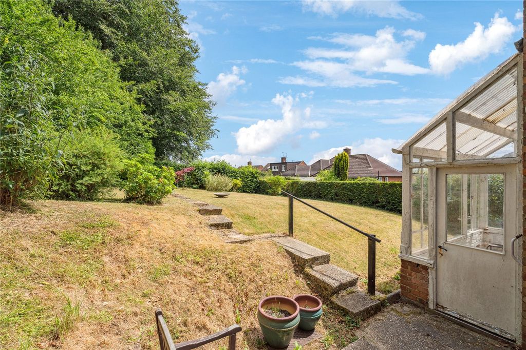 Property photo 2 of 14 Garden