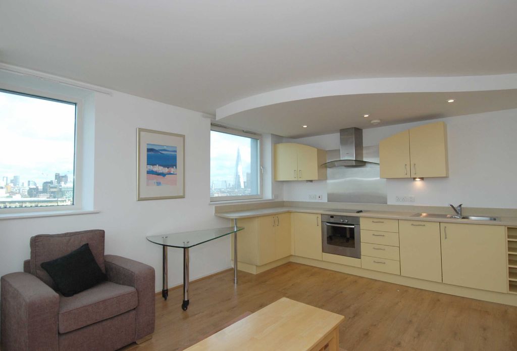 Property photo 2 of 9 Kitchen