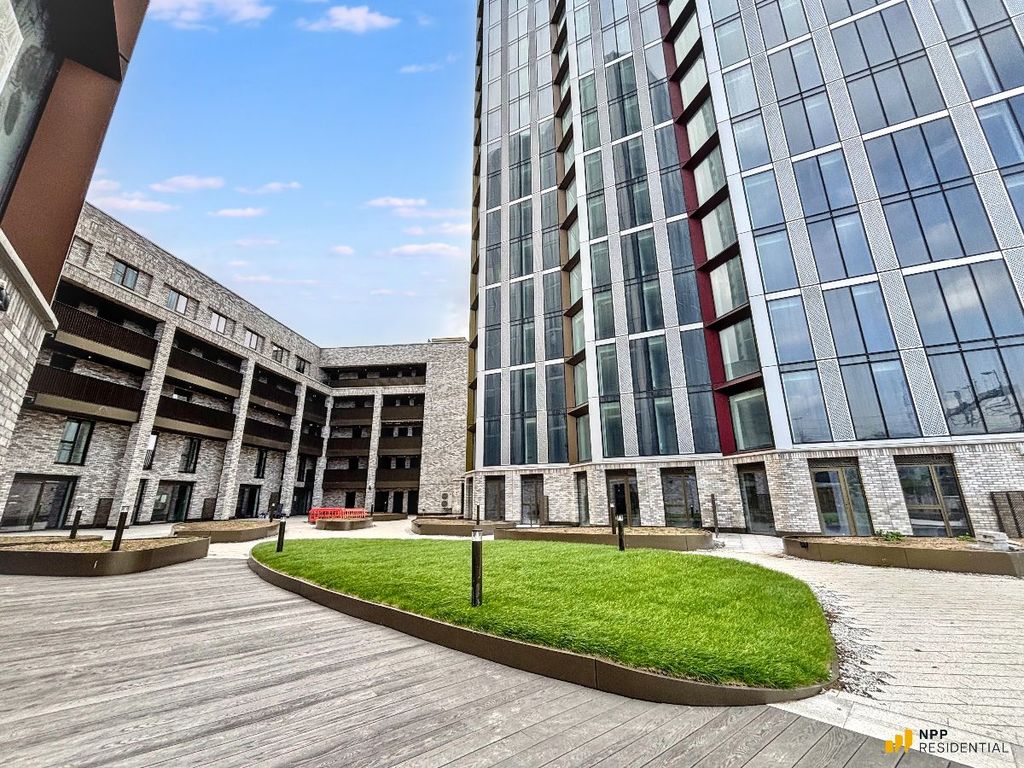 Property photo 3 of 23