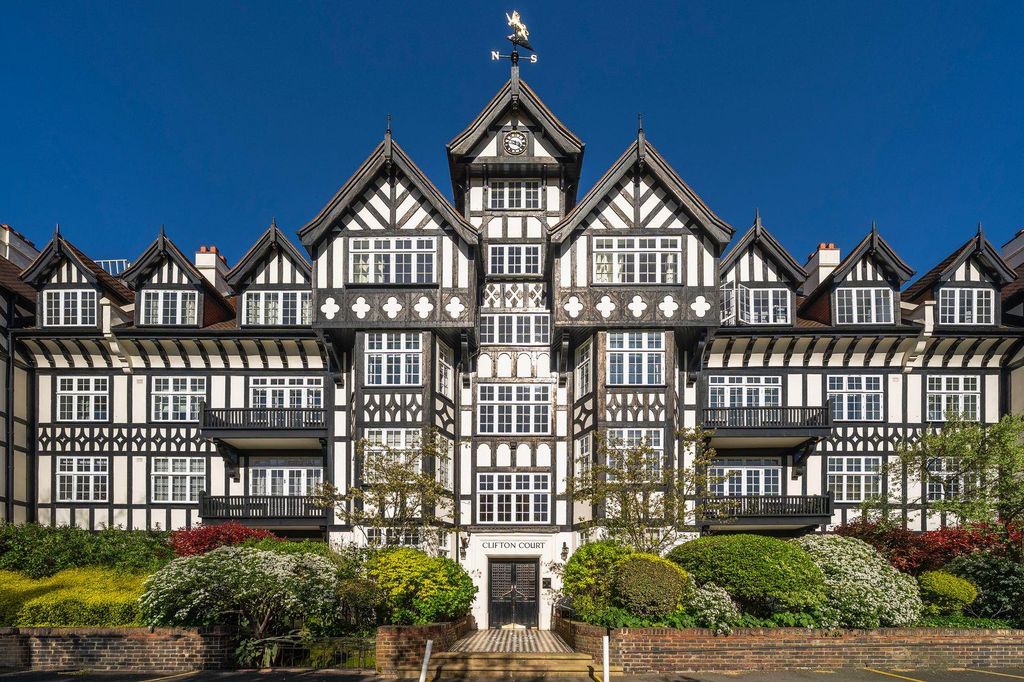 Property photo 1 of 13 Exterior - Clifton Court