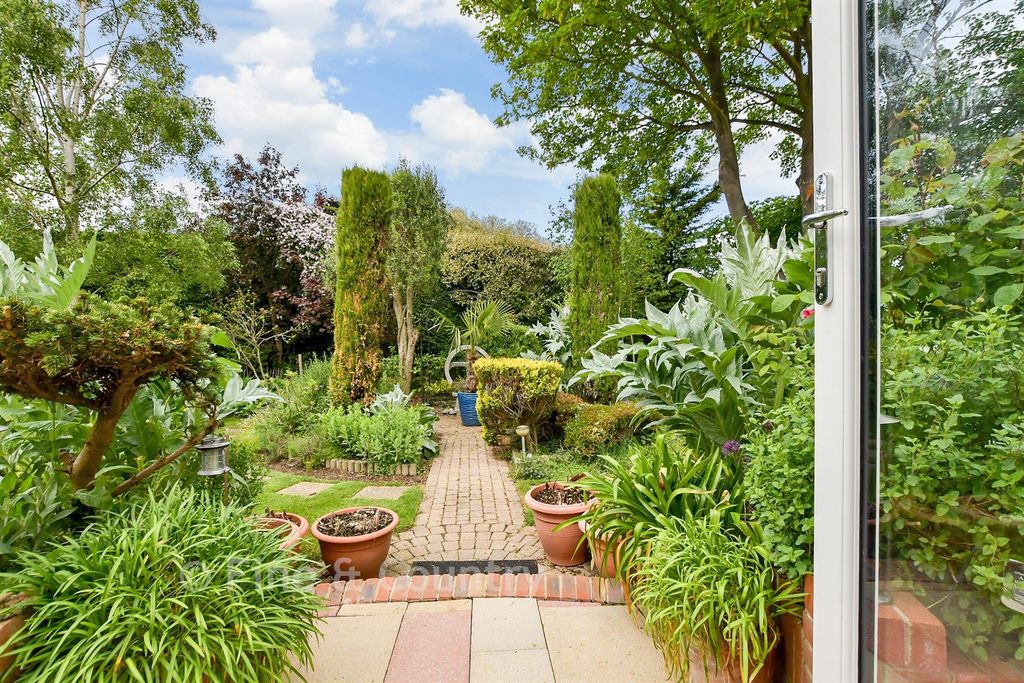 Property photo 2 of 18 Rear Garden