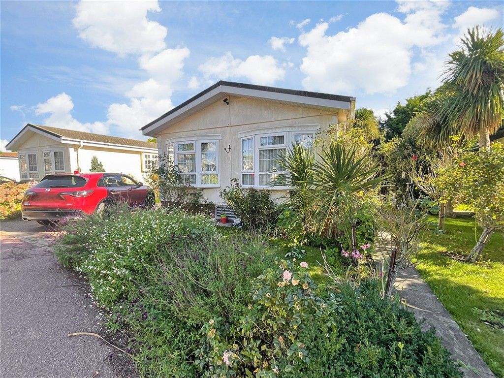 Property photo 1 of 13 Front