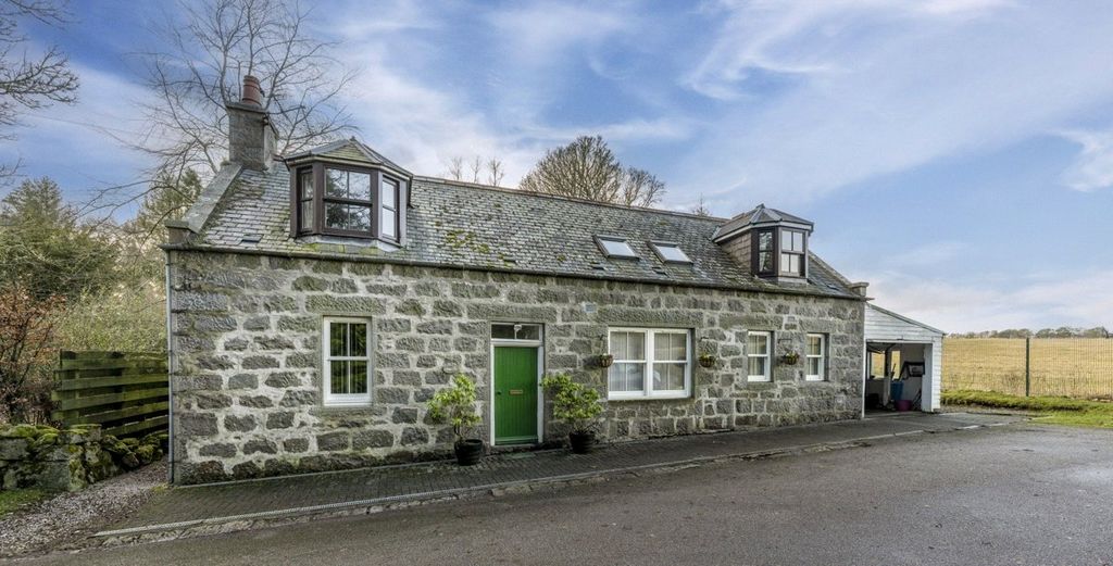 Property photo 1 of 11 Lead Image