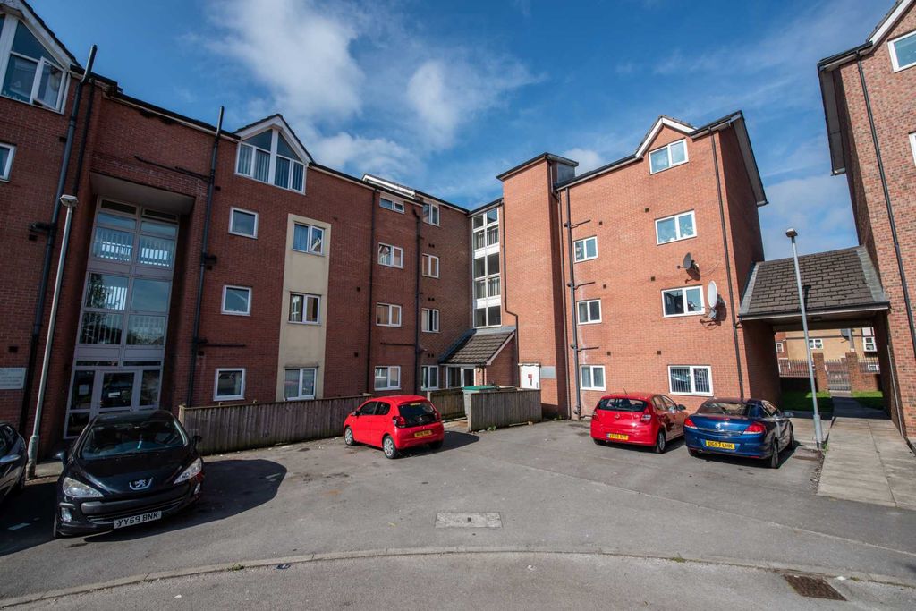 Property photo 1 of 10