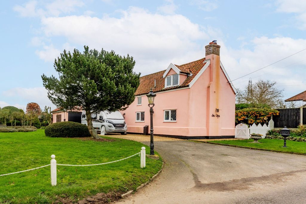 Property photo 1 of 25