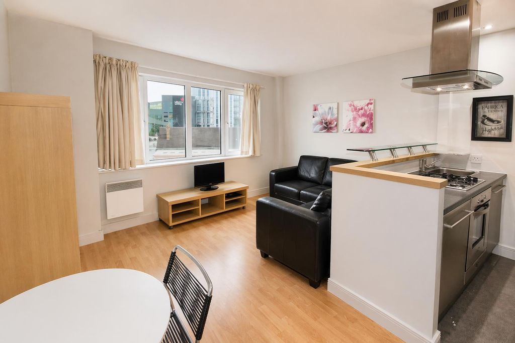 Property photo 3 of 9