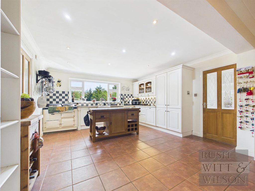 Property photo 3 of 40
