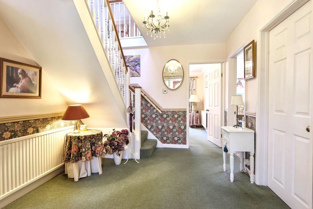 Property photo 3 of 20 Img_4079