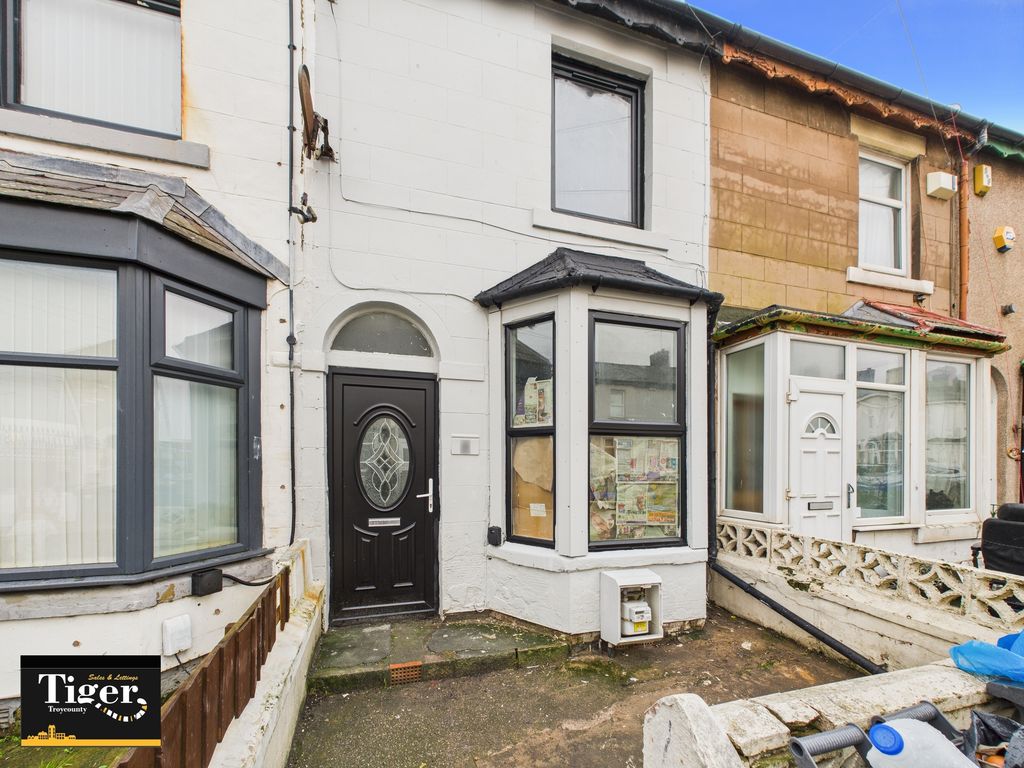 Property photo 1 of 7 Cam03440G0-Pr0514-Still007