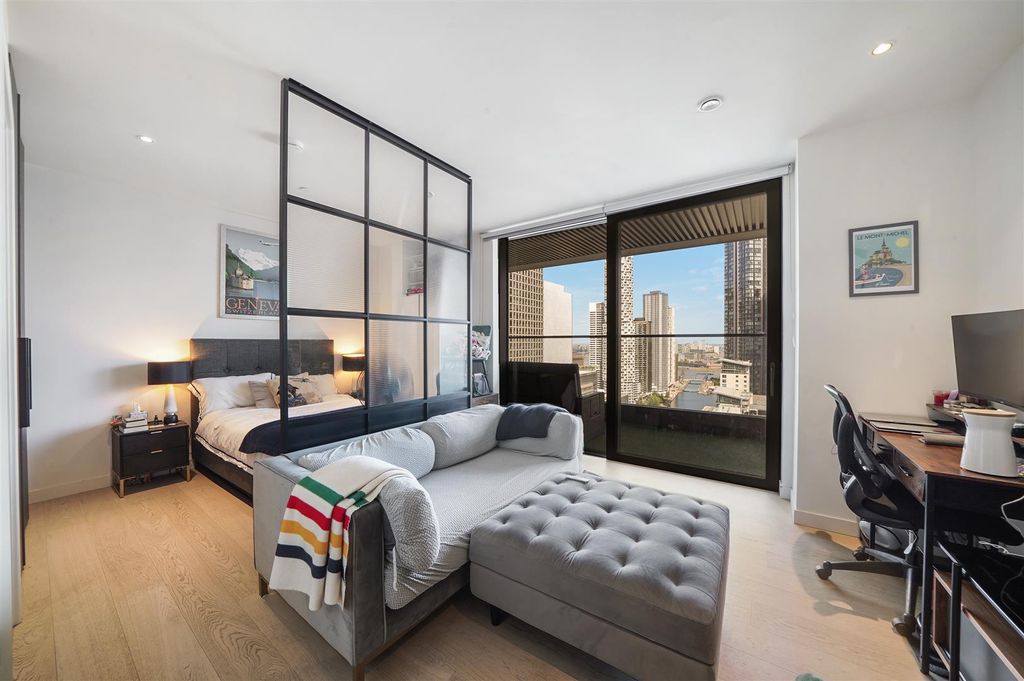 Property photo 1 of 10 Studio Suite