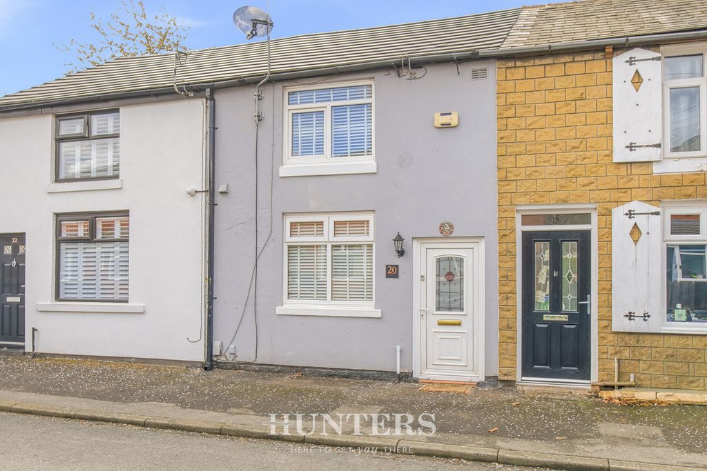 Property photo 1 of 17 Front (Exterior)