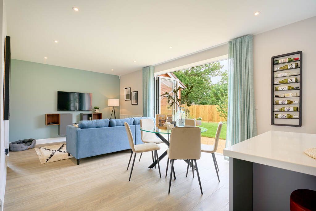 Property photo 3 of 11 Vistry Emmer Green Drive 060624 086_Hdr