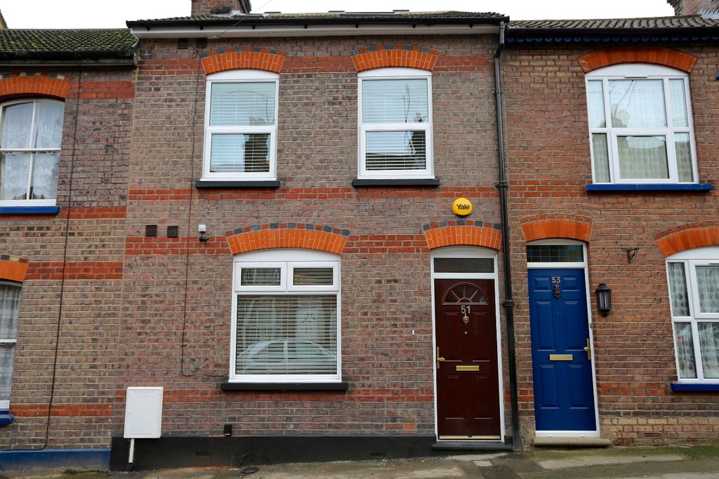 Property photo 1 of 12 3319080