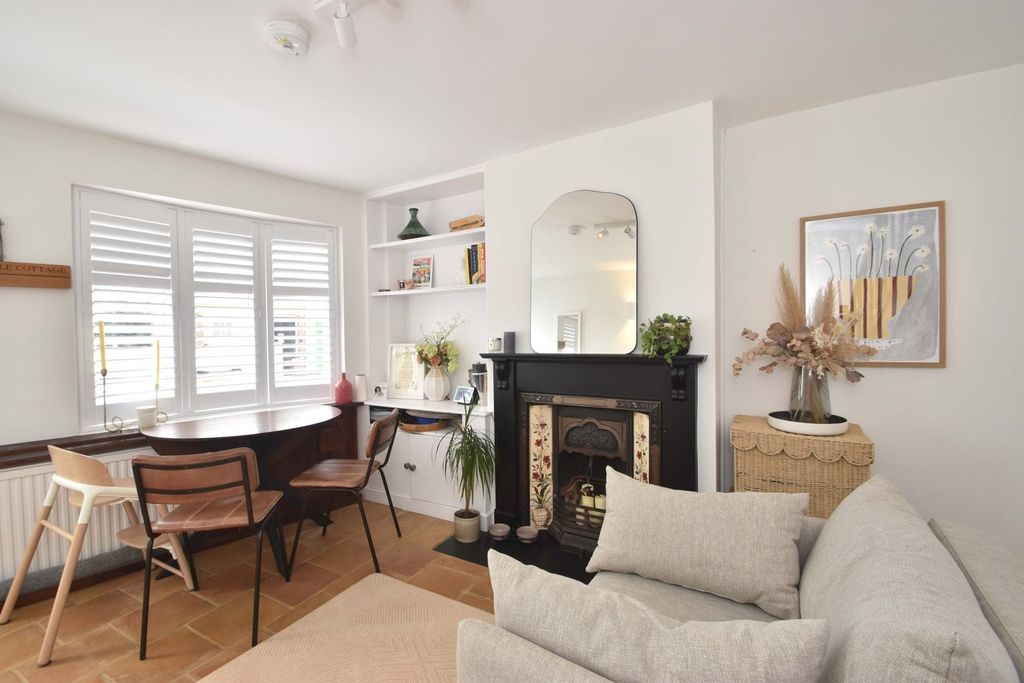 Property photo 1 of 14