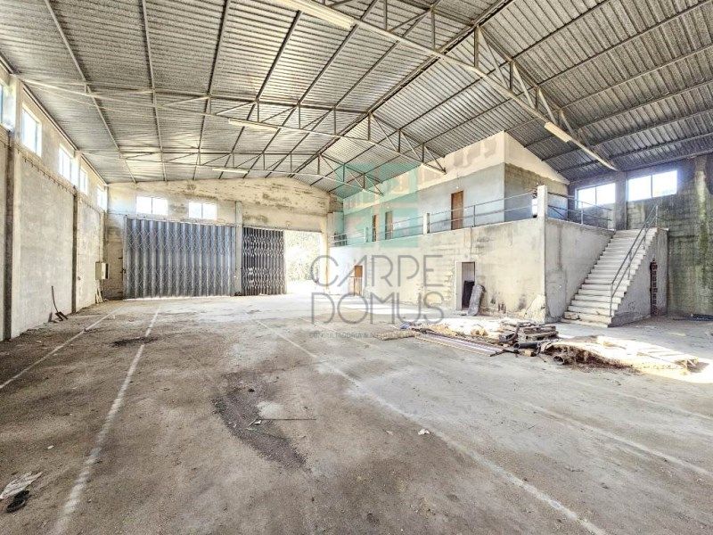 Property photo 1 of 59