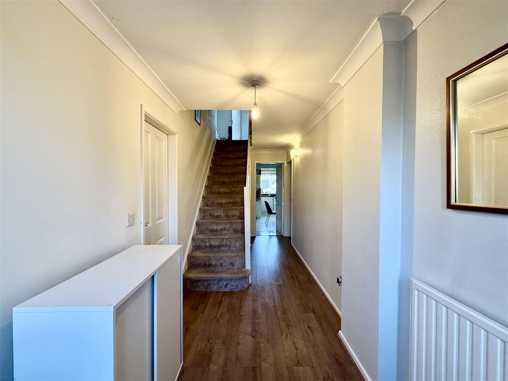 Property photo 3 of 18 3