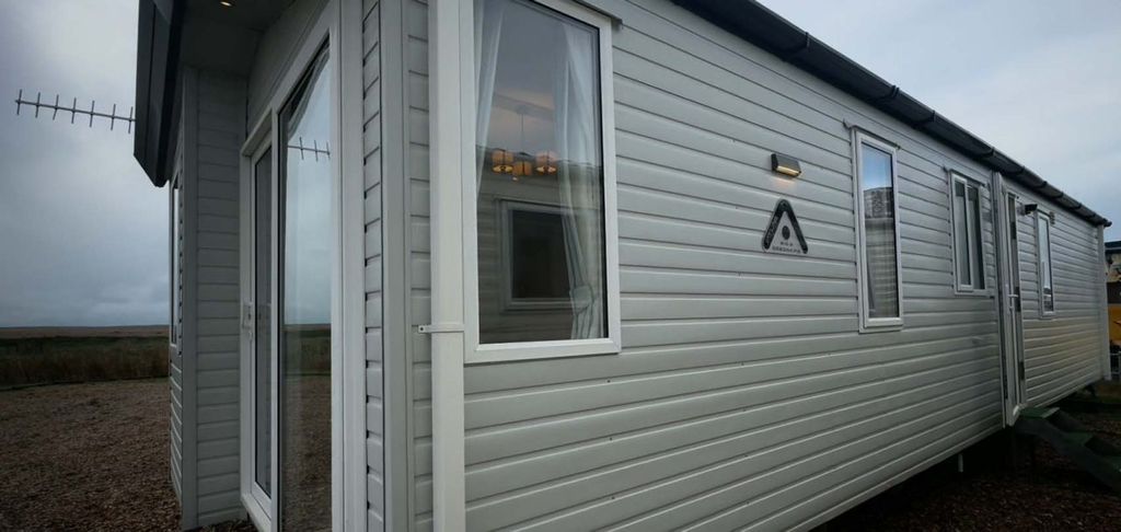 Property photo 2 of 3 Atlas Debonair 2021 Seal Bay Resort 1.Jpg