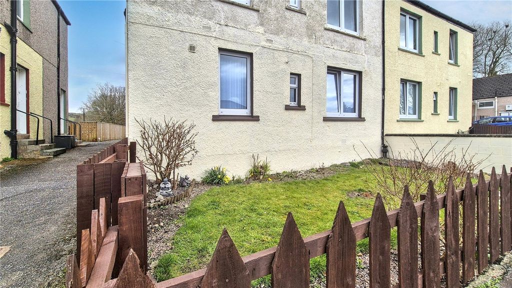 Property photo 2 of 22 Picture No. 21