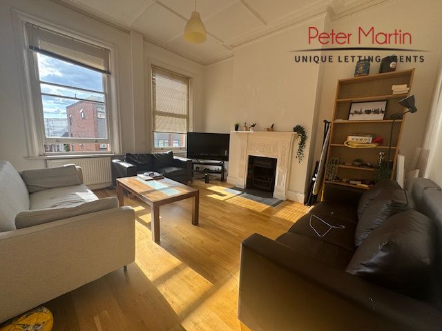 Property photo 1 of 8 Photo 7