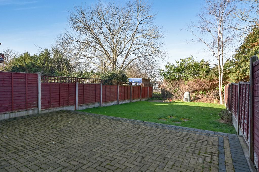 Property photo 2 of 29 Picture No. 04