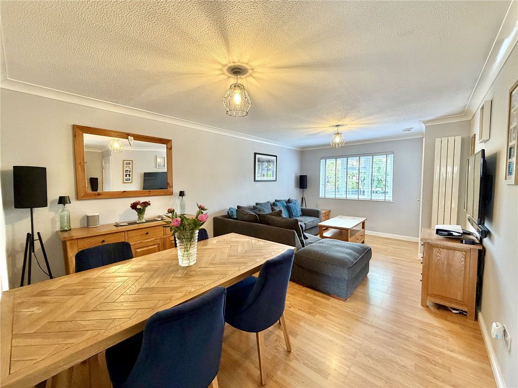 Property photo 2 of 12 Picture No. 08