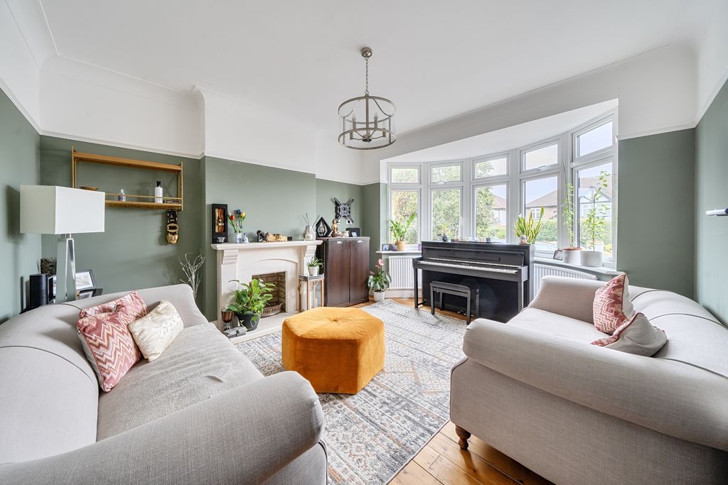 Property photo 3 of 18 1446654-13-69Df5c831c2ba