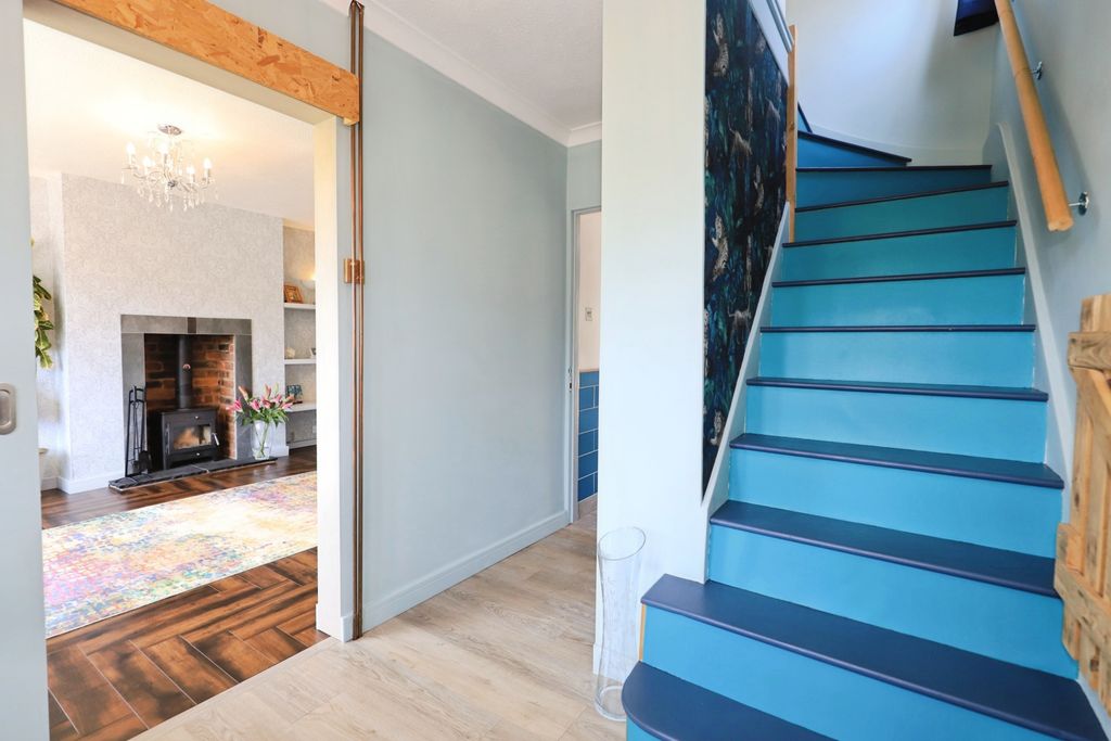 Additional image 8 of 3 bed semi-detached house for saleHolmwood Avenue, Kidderminster DY11