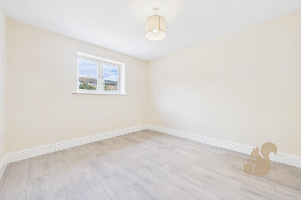 Property photo 3 of 8 Cam01254G0-Pr0482-Still002.Jpg