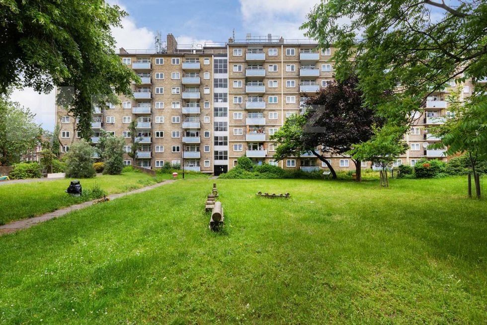 Property photo 1 of 11