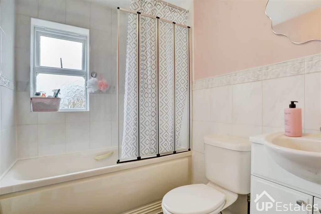 Additional image 17 of 7 bed detached house for saleSnowdrop Close, Bedworth CV12