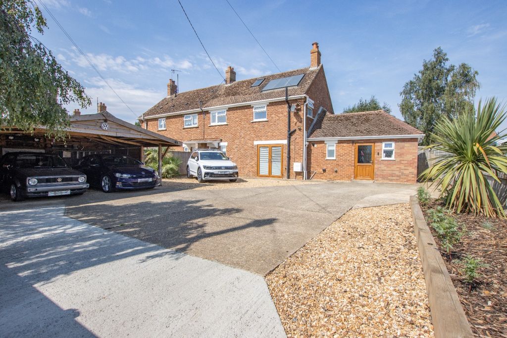 Property photo 1 of 35 5282602