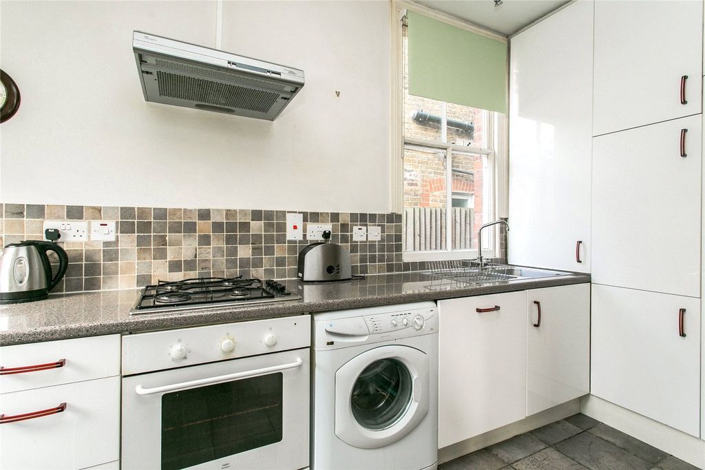 Property photo 3 of 12 Picture No. 01