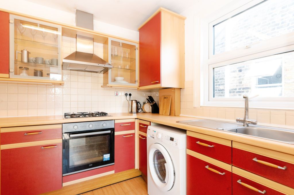 Property photo 2 of 14 Kitchen