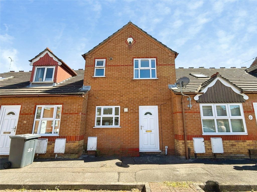 Property photo 1 of 10 Front