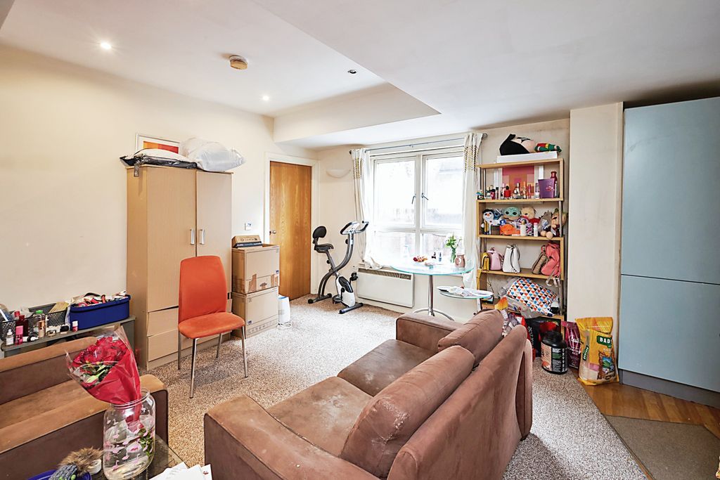Property photo 2 of 13 Photography