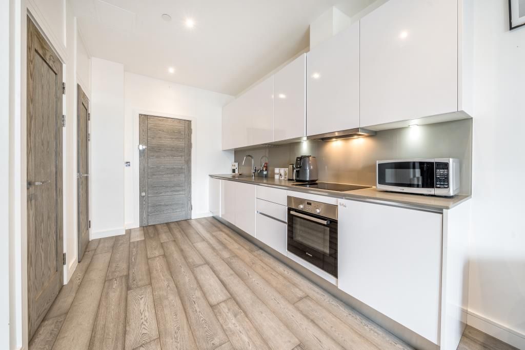 Property photo 2 of 11 Kitchen