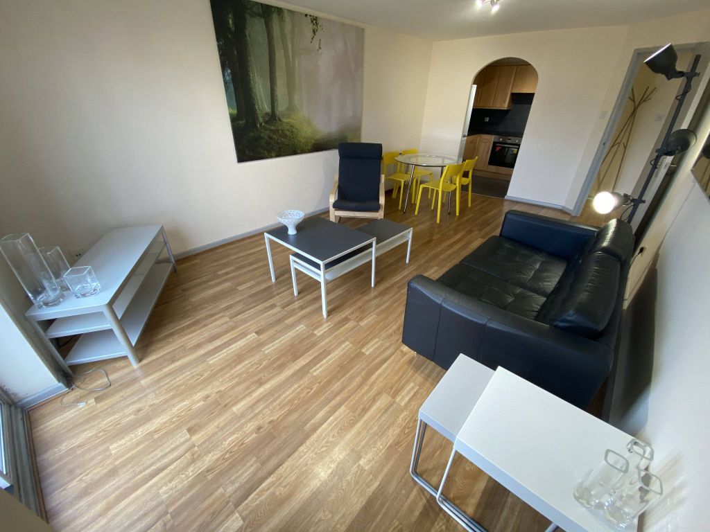 Property photo 2 of 8 Photograph 2