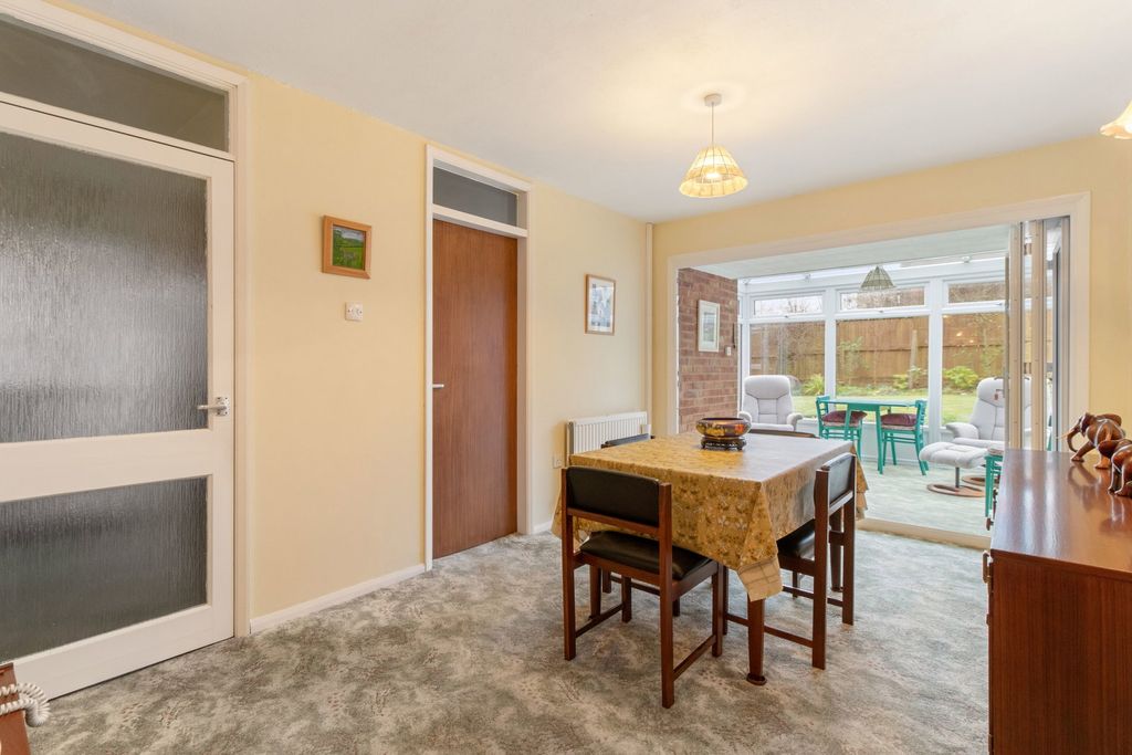 Property photo 3 of 11
